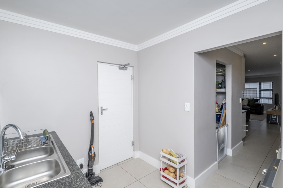 3 Bedroom Property for Sale in Protea Heights Western Cape